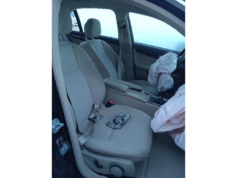 mercedes-benz clase c (w204) berlina del año 2008