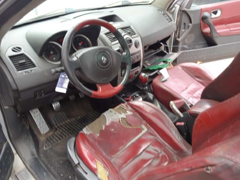 renault megane ii coupe/cabrio del año 2004