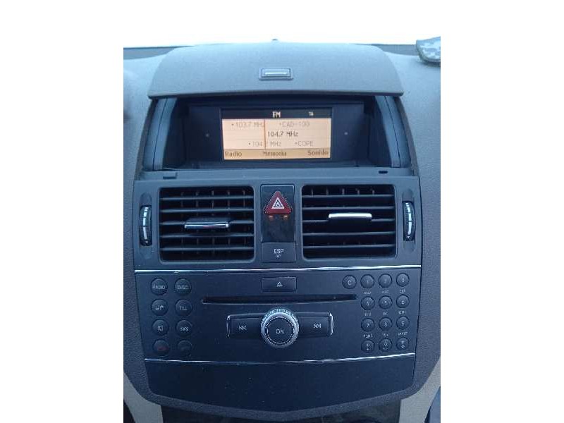 mercedes-benz clase c (w204) berlina del año 2008