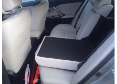 toyota avensis (t27) del año 2012 2