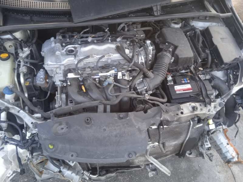 toyota avensis (t27) del año 2012