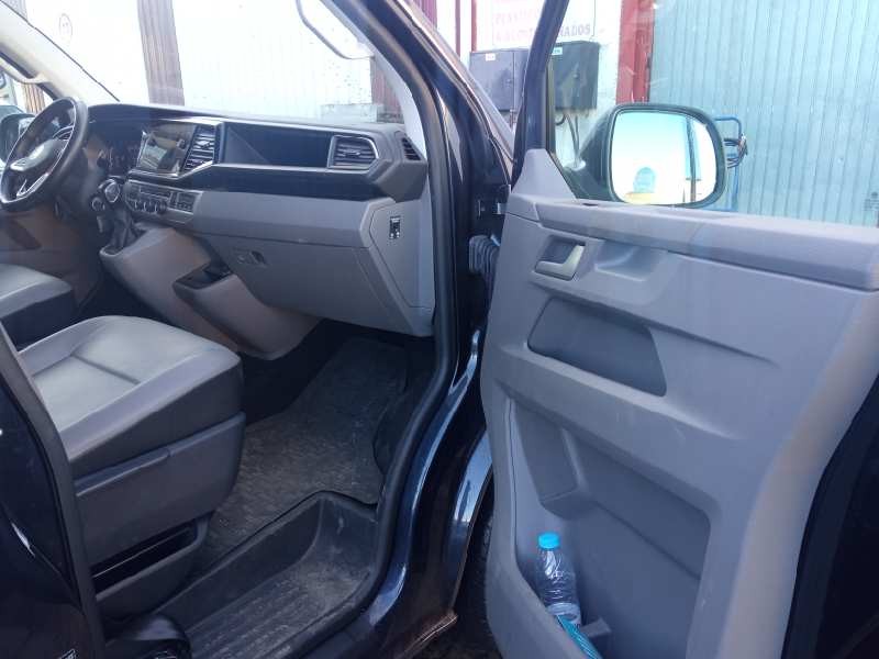 volkswagen t6.1 caravelle (sh) del año 2022