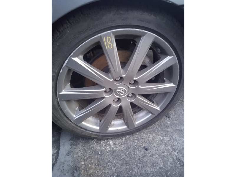 toyota avensis (t27) del año 2012