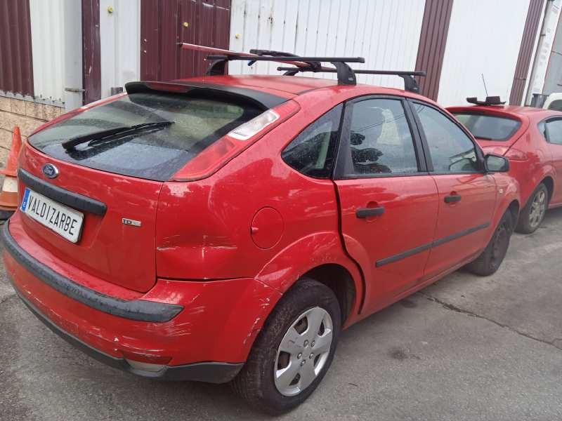 ford focus berlina (cap) del año 2008