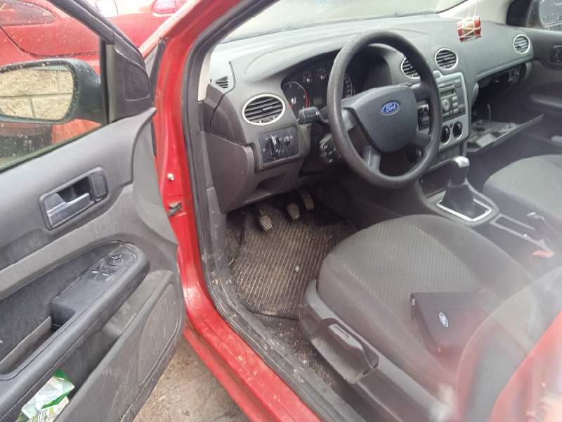 ford focus berlina (cap) del año 2008