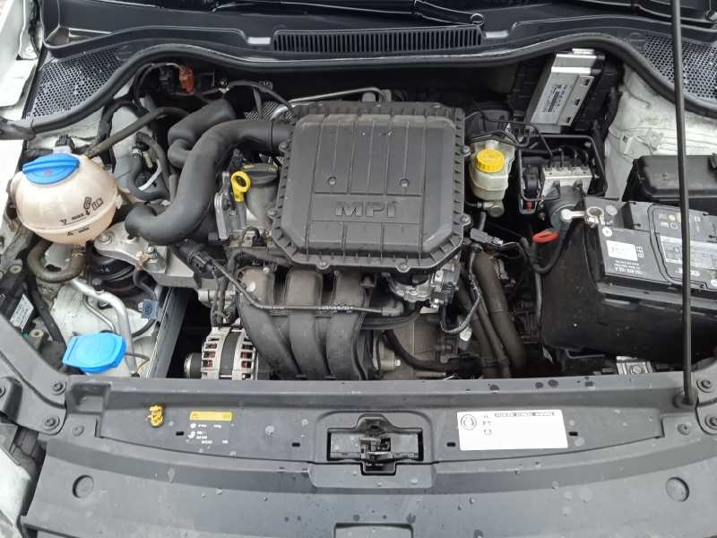 volkswagen polo (6c1) del año 2015