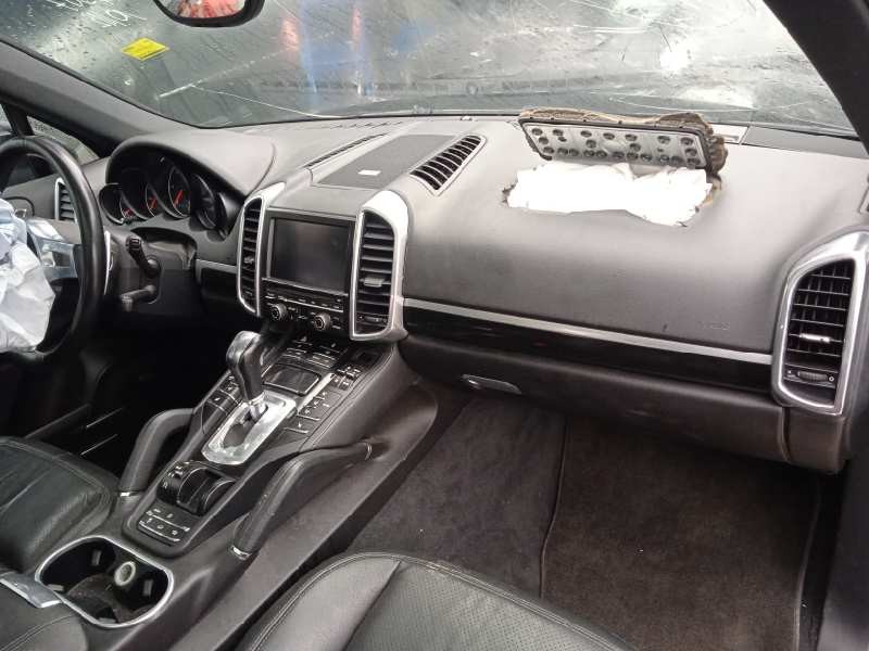 porsche cayenne (typ 92aa) del año 2012