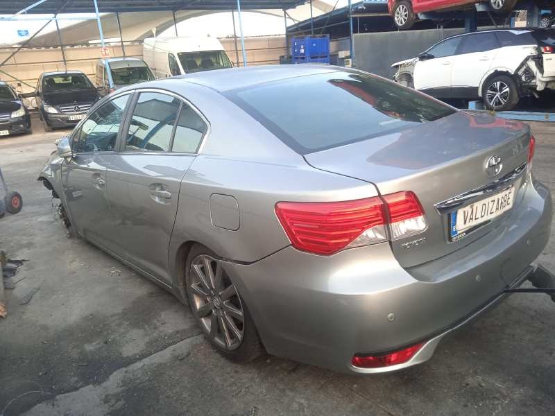 toyota avensis (t27) del año 2012