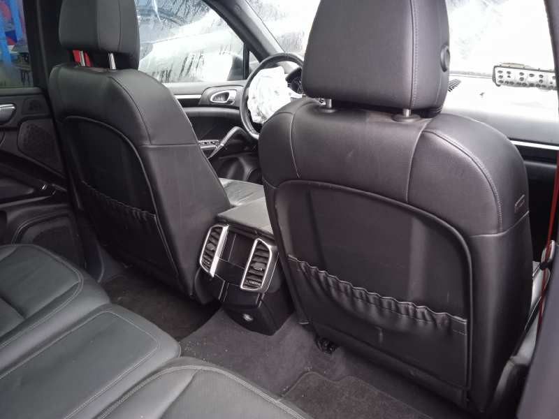 porsche cayenne (typ 92aa) del año 2012