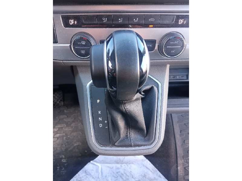 volkswagen t6.1 caravelle (sh) del año 2022