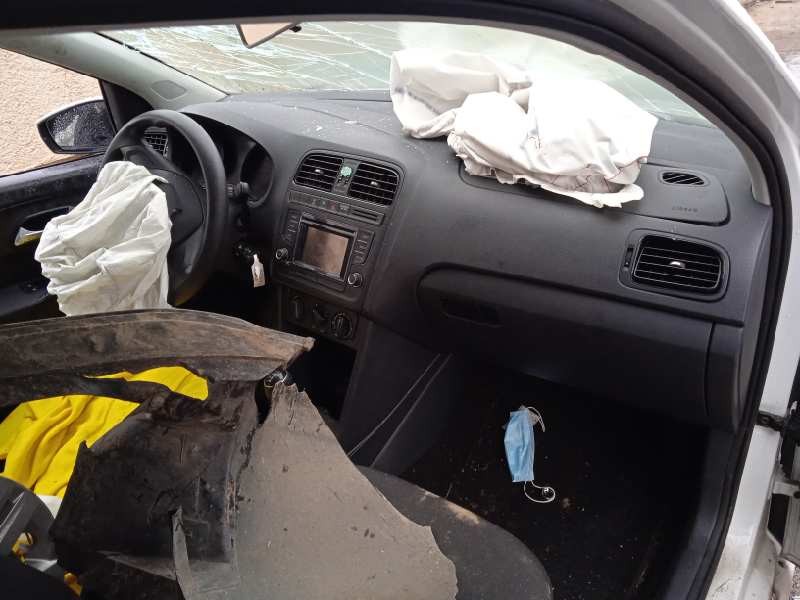 volkswagen polo (6c1) del año 2015