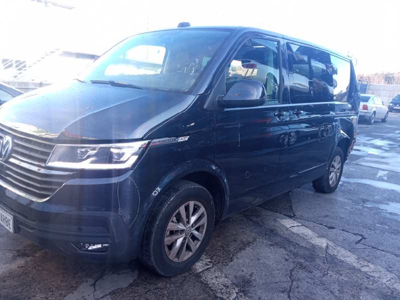 volkswagen t6.1 caravelle (sh) del año 2022