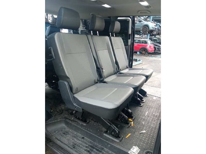 volkswagen t6.1 caravelle (sh) del año 2022