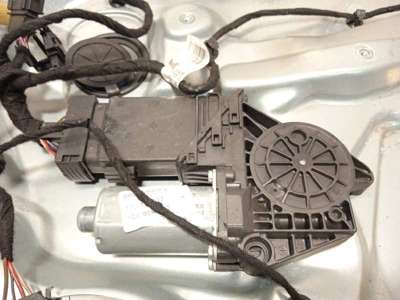 Recambio de elevalunas delantero derecho para skoda superb (3u4) classic referencia OEM IAM 3U1837752DC  