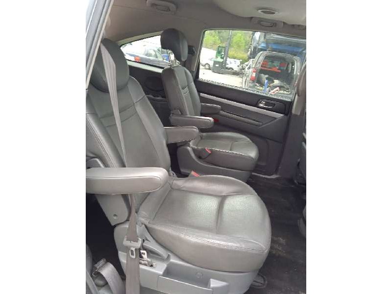 ssangyong rodius del año 2005