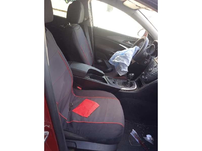 opel insignia berlina del año 2009