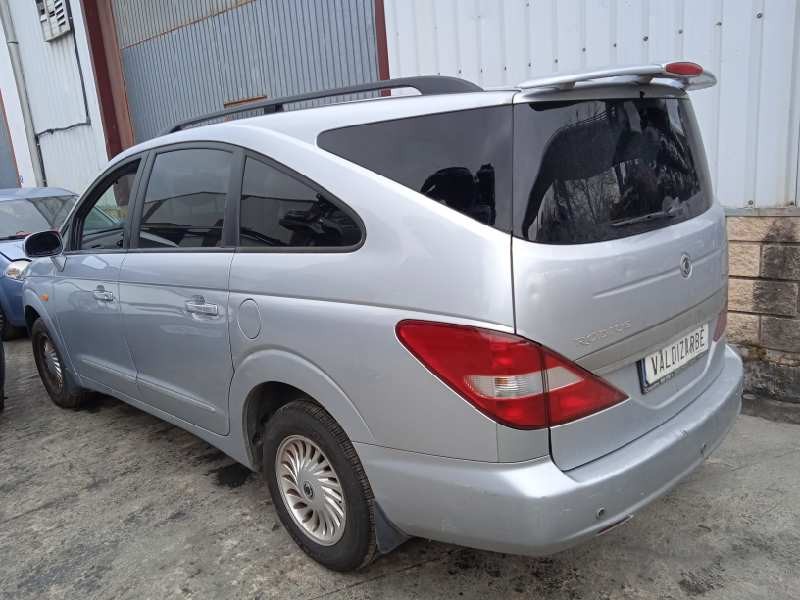 ssangyong rodius del año 2005