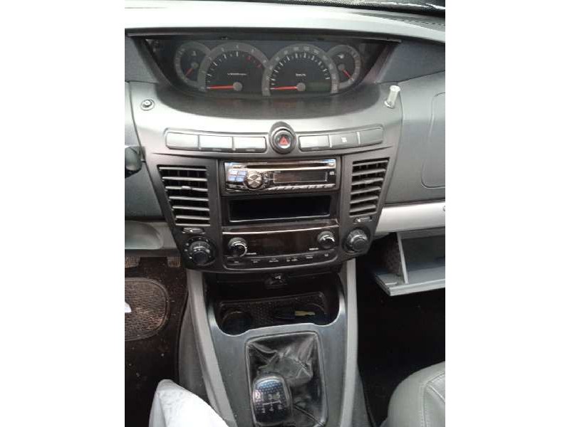 ssangyong rodius del año 2005