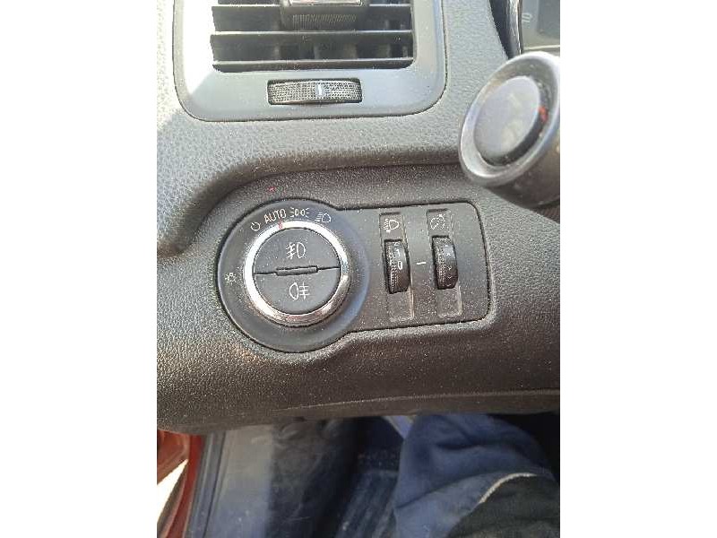 opel insignia berlina del año 2009