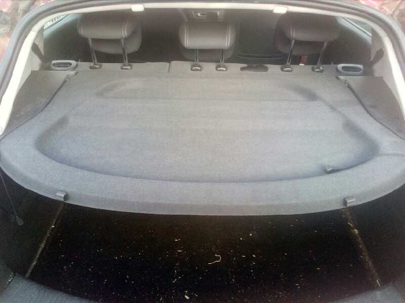 renault megane iii berlina 5 p del año 2009