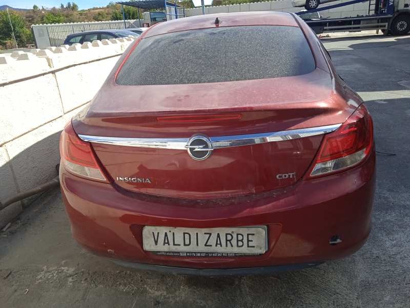 opel insignia berlina del año 2009