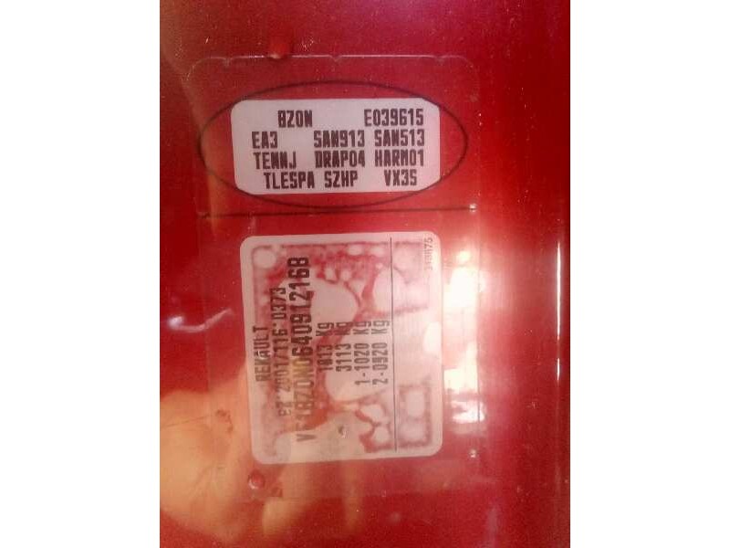 renault megane iii berlina 5 p del año 2009