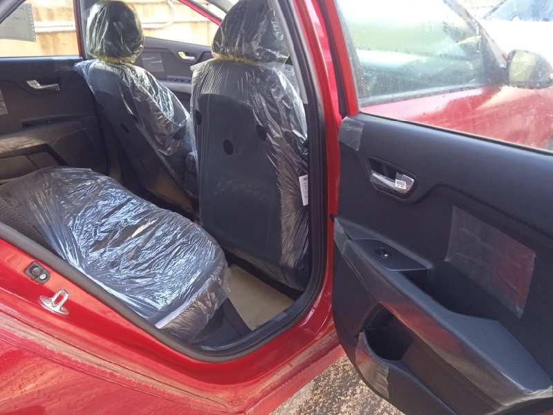 kia rio (yb) del año 2023