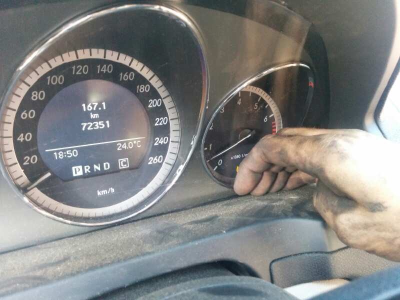 mercedes-benz clase c (w204) berlina del año 2010