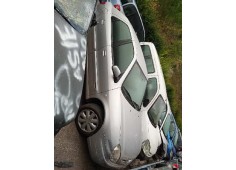 citroën xsara berlina del año 2002