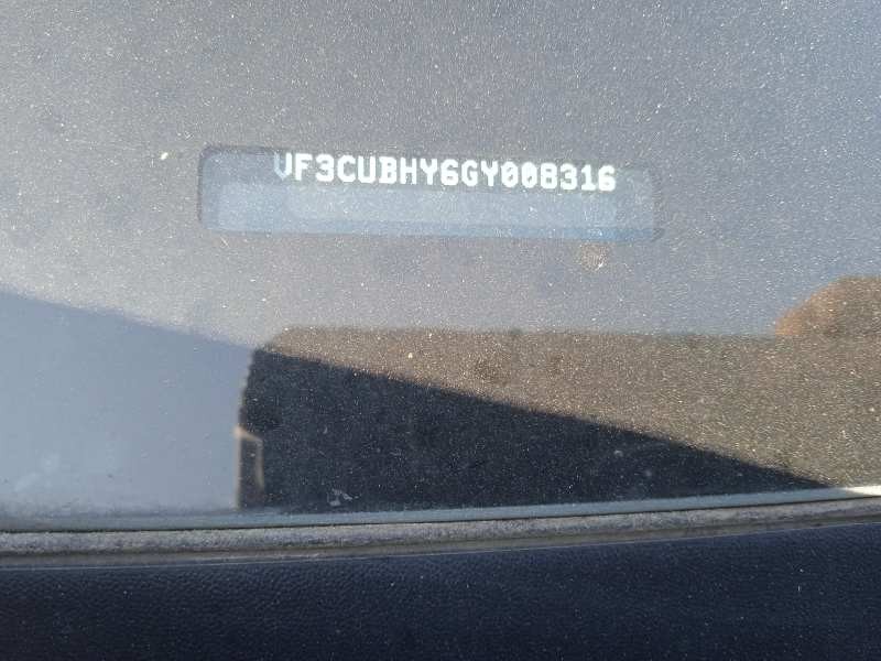 peugeot 2008 (--.2013) del año 2016