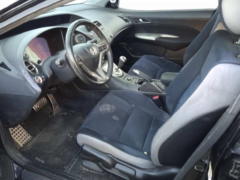 honda civic berlina 5 (fk) del año 2009