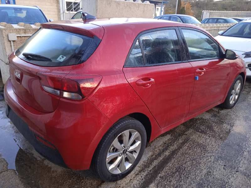 kia rio (yb) del año 2023