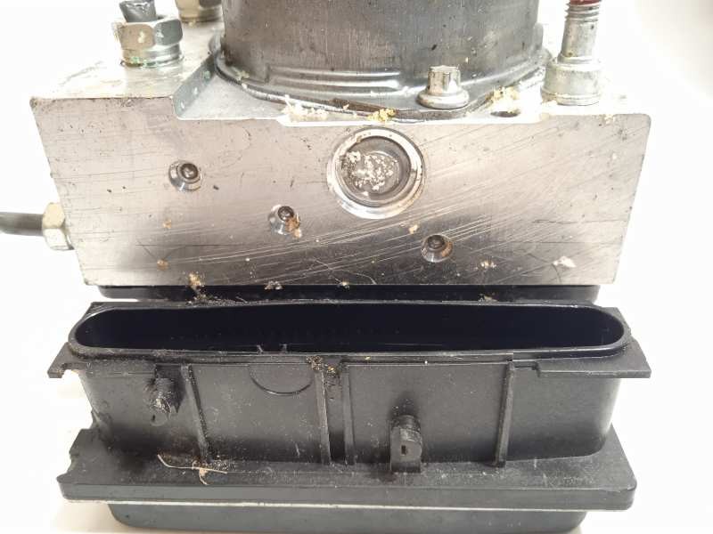 Recambio de abs para toyota verso 2.0 d-4d cat referencia OEM IAM 445400F060 440500F050 0265252275