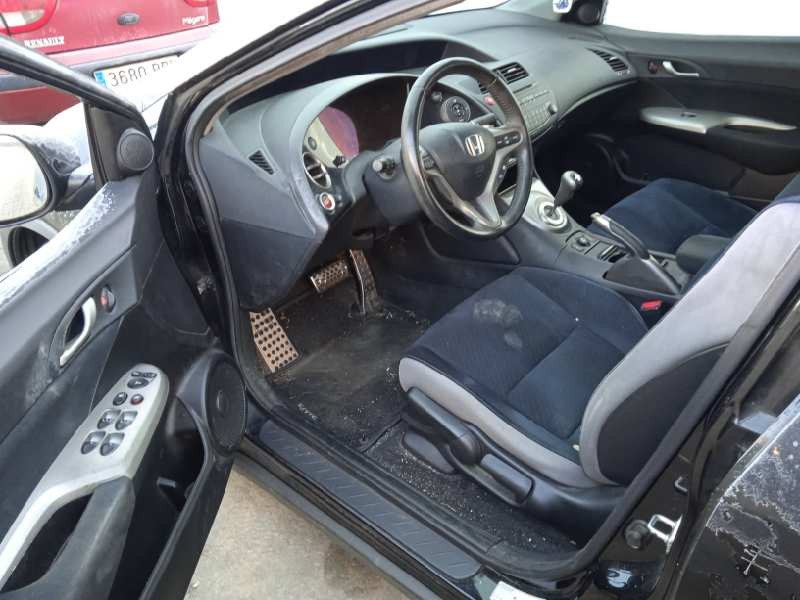 honda civic berlina 5 (fk) del año 2009