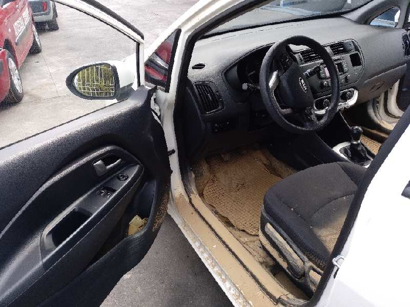 kia rio del año 2014