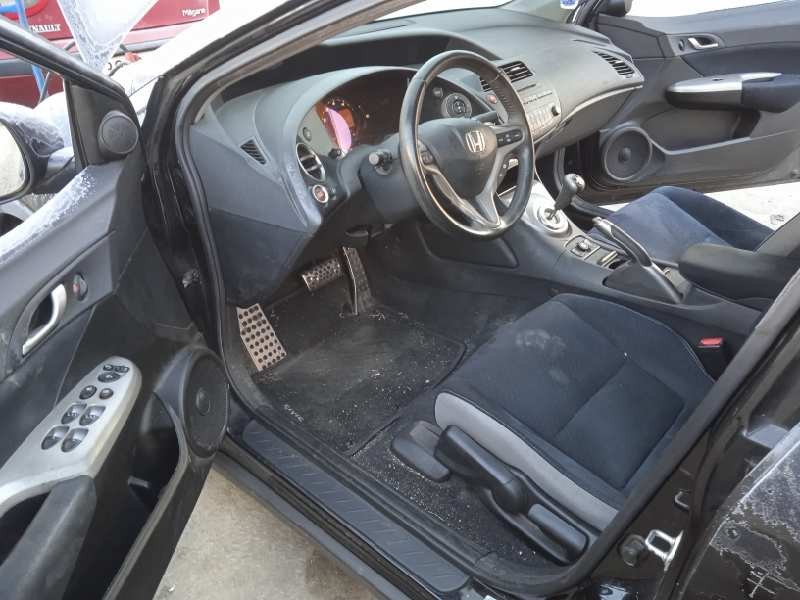 honda civic berlina 5 (fk) del año 2009