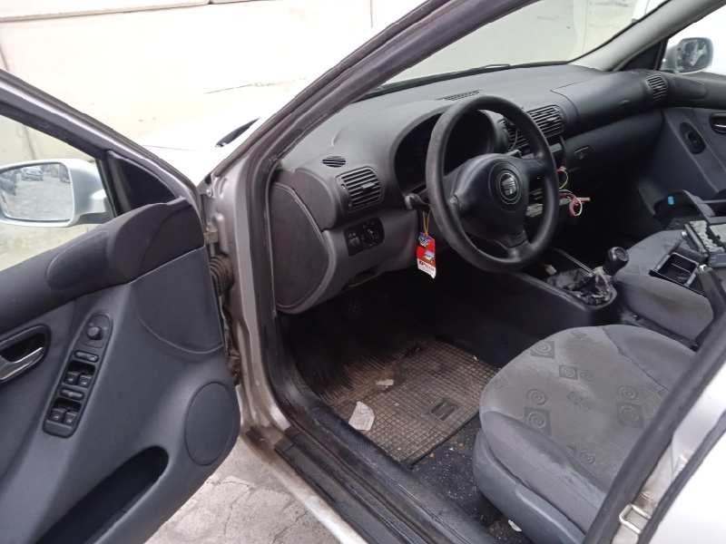 seat leon (1m1) del año 2000