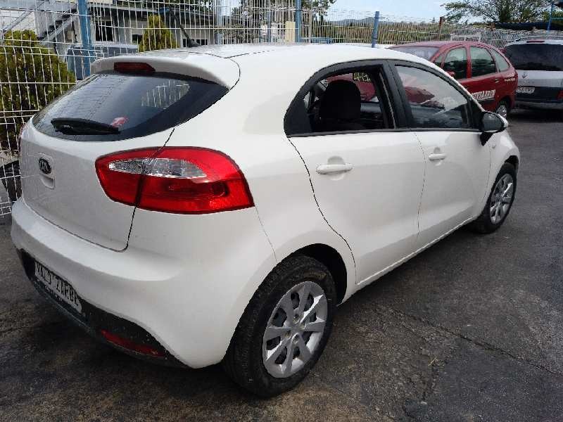 kia rio del año 2014