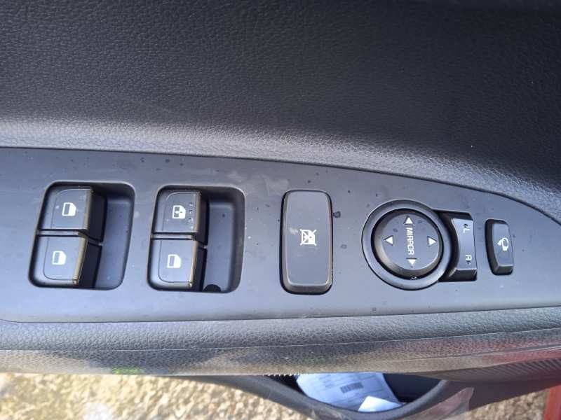 kia rio (yb) del año 2023