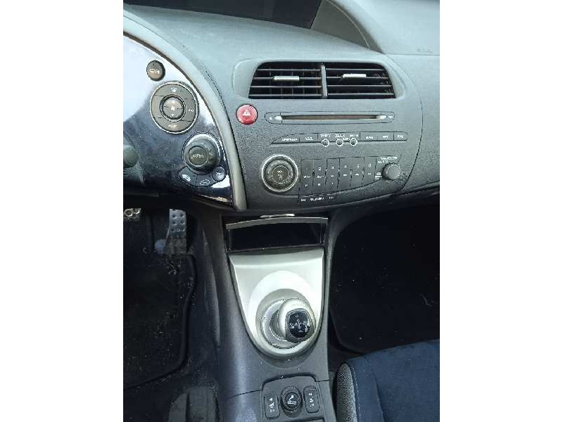 honda civic berlina 5 (fk) del año 2009