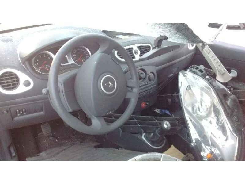 renault clio iii del año 2012