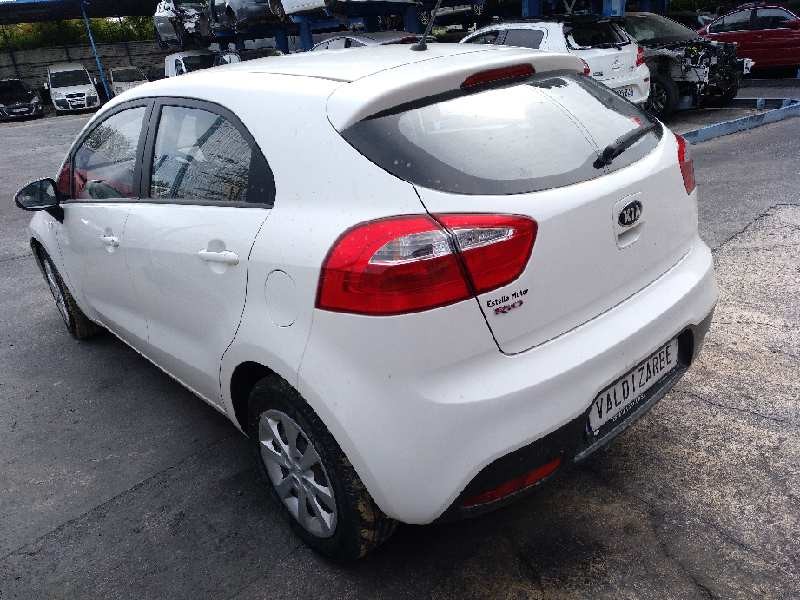 kia rio del año 2014