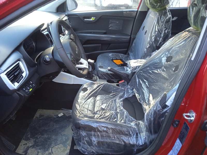 kia rio (yb) del año 2023