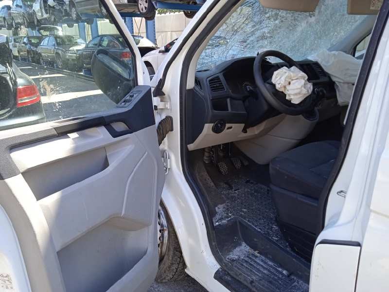 volkswagen t6 transporter del año 2015