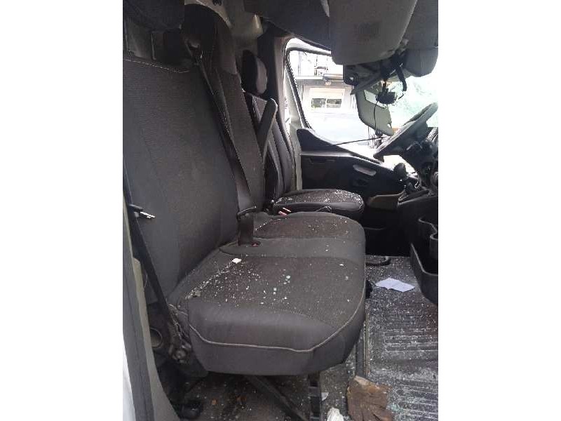 nissan nv 400 del año 2012