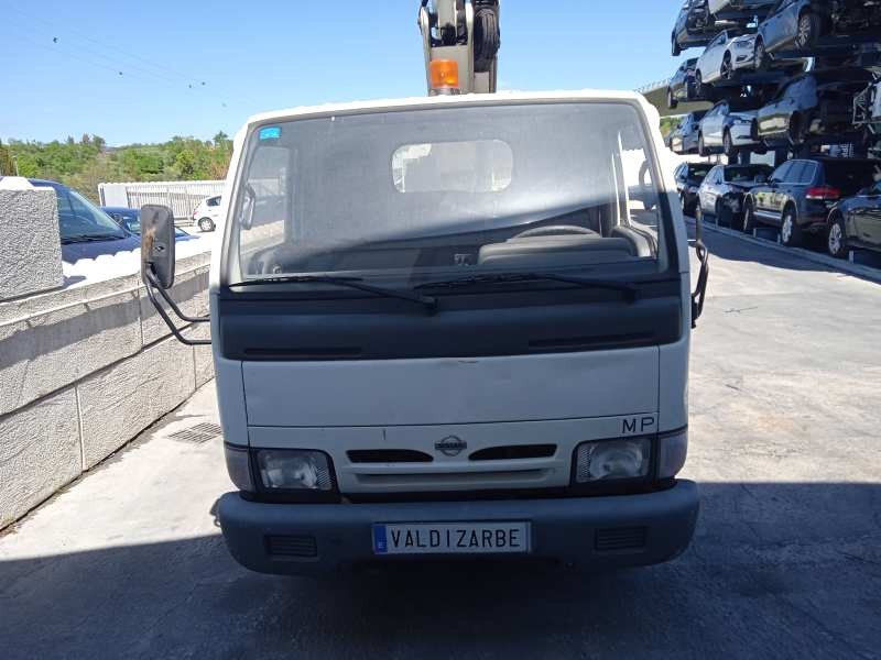 nissan cabstar (2001-...) del año 2001