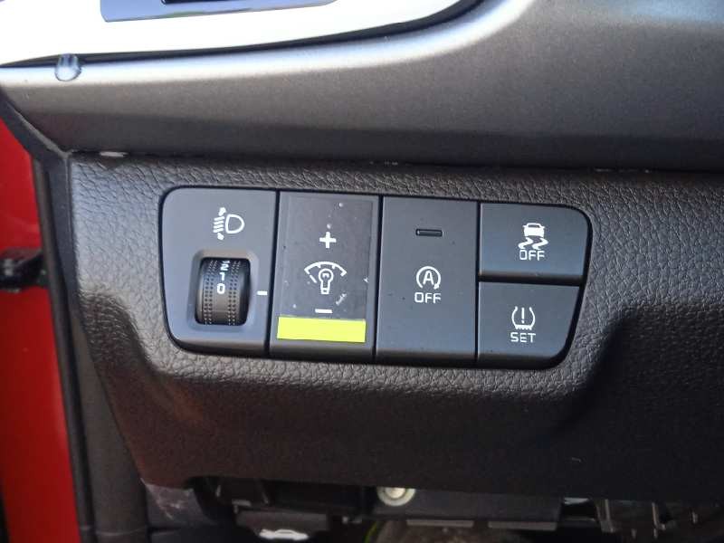 kia rio (yb) del año 2023