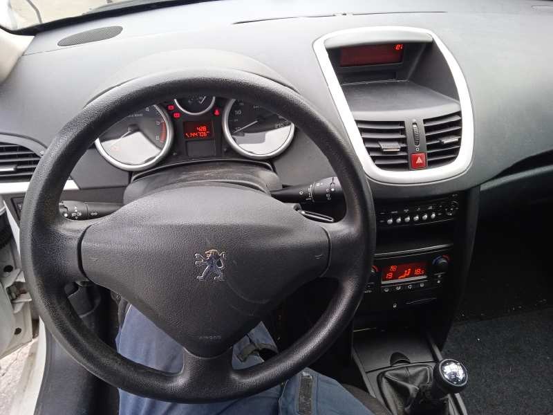 peugeot 207 del año 2008