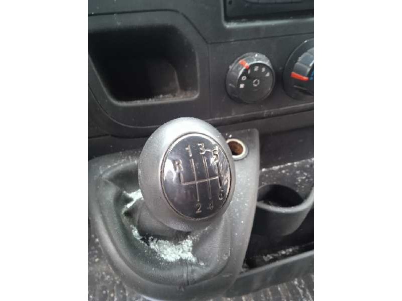 nissan nv 400 del año 2012