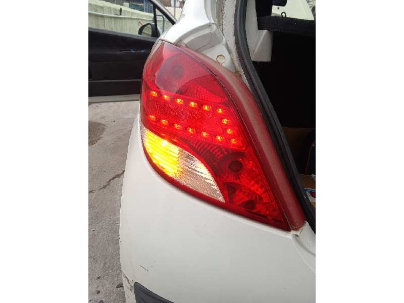 peugeot 207 del año 2008